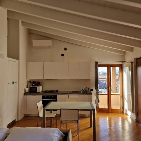 Vittoria Al Lago Lägenhet Desenzano del Garda Exteriör bild